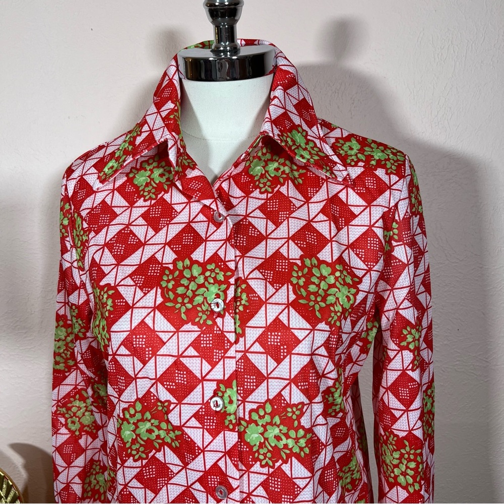 Vintage 1960 70 Western Red Green Gingham wild Print floral Dagger Collar Shirt - Picture 15 of 17